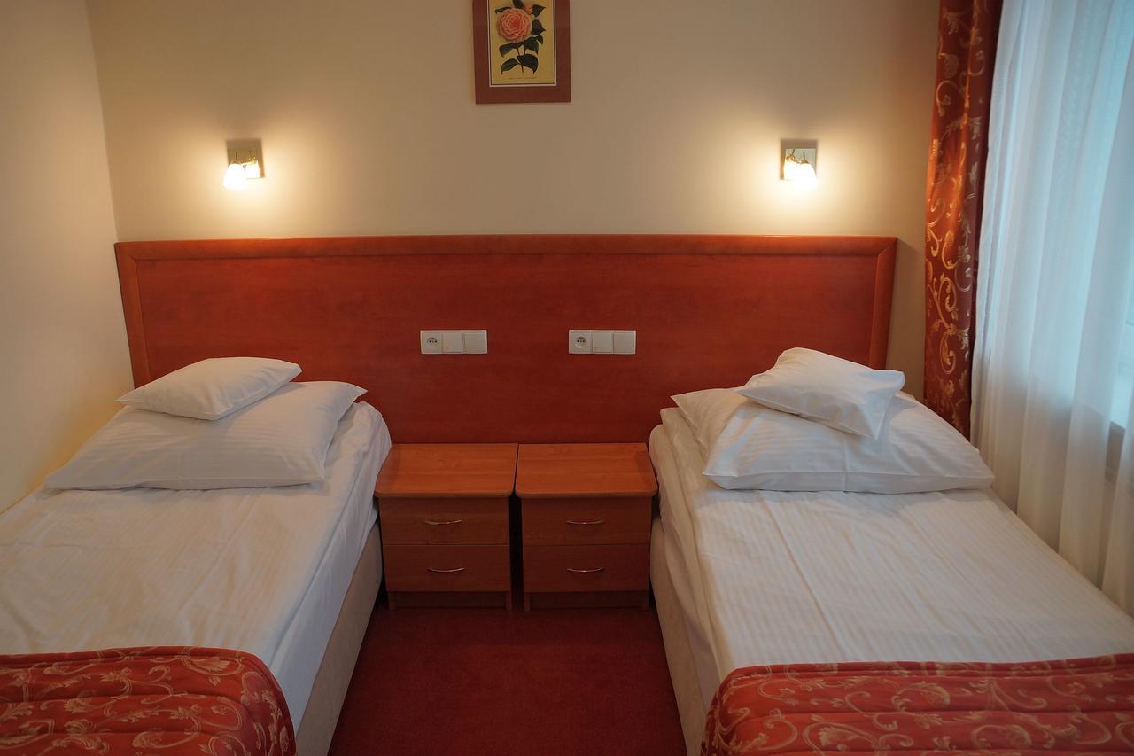 Hotel Bosir 비아위스토크 외부 사진
